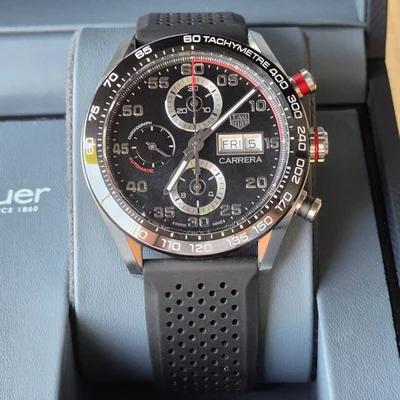 Carrera Calibre 16 44 Stainless Steel / Black