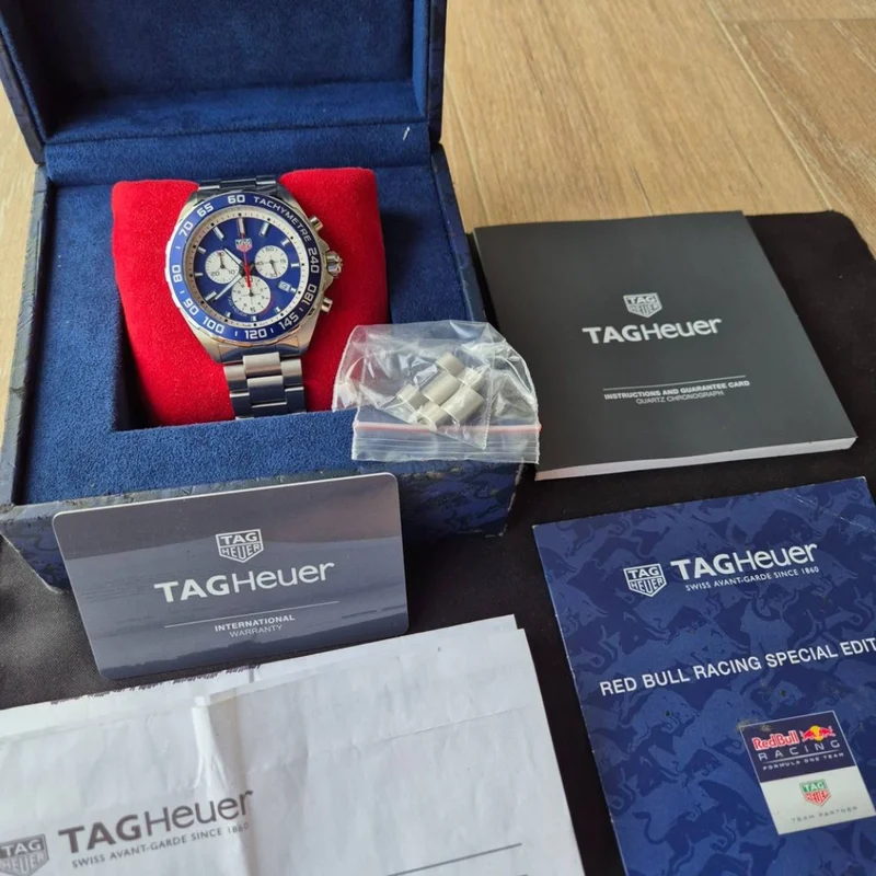 Thumb Formula 1 Chronograph Quartz 43 Stainless Steel / Red Bull / Bracelet