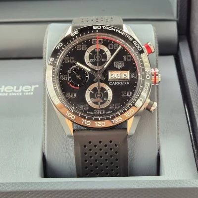 Carrera Calibre 16 44 Stainless Steel / Black
