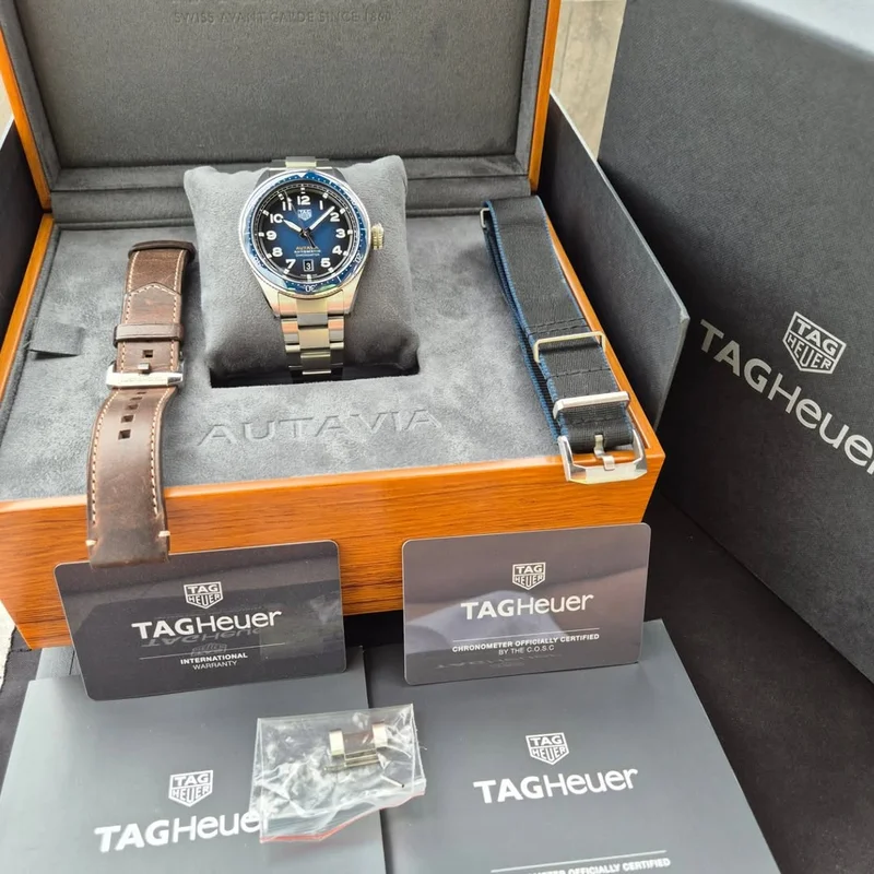 Thumb Autavia Calibre 5 Stainless Steel / Blue / Bracelet