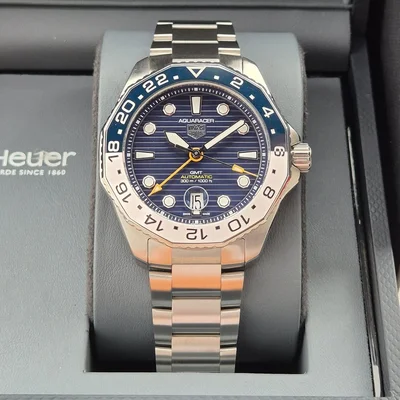 Aquaracer Professional 300 GMT Stainless Steel / Blue / Bracelet