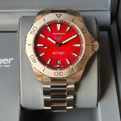 Aquaracer Professional 200 Automatic 40 Stainless Steel / Red