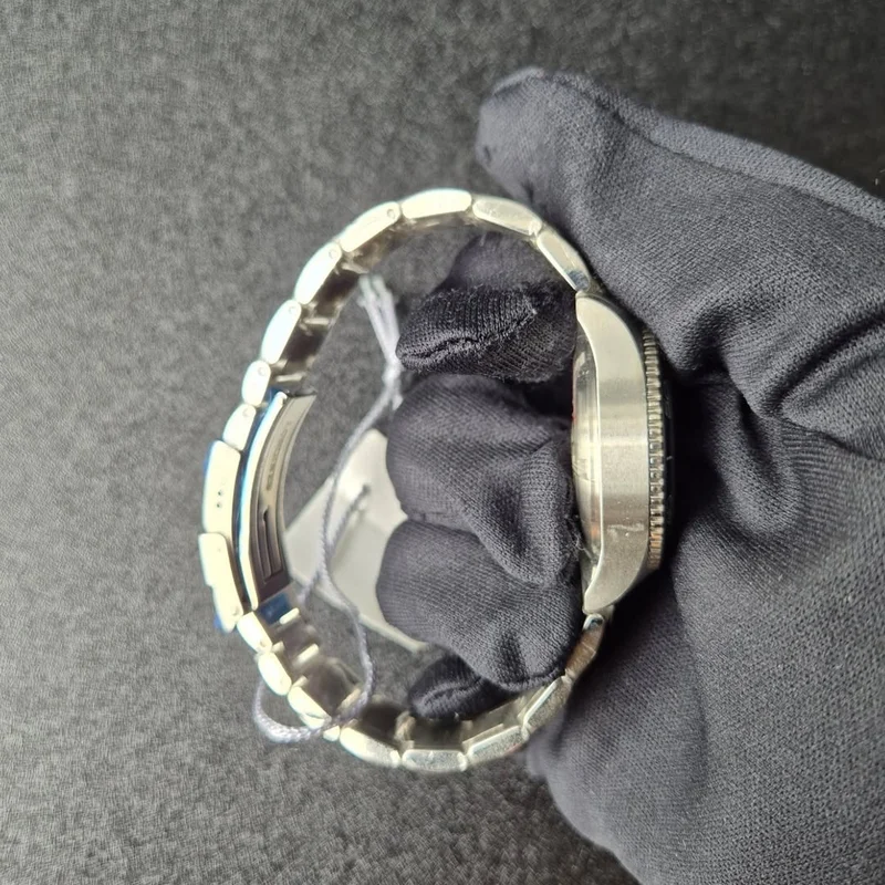 Thumb HydroConquest 32 Quartz Stainless Steel / Black / Bracelet