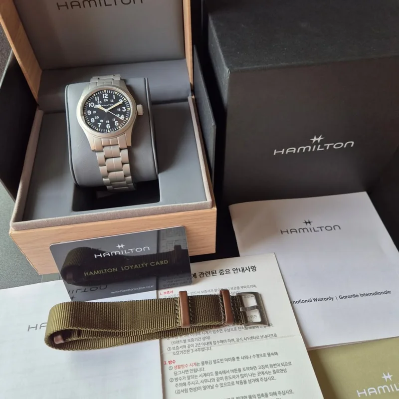 Thumb Khaki Field Mechanical 38 Black / Bracelet