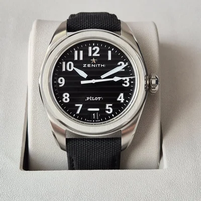 PILOT Automatic Stainless Steel / Black