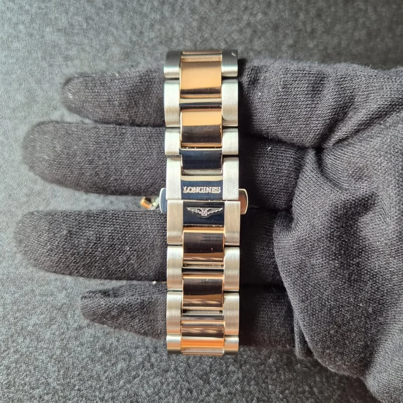 Thumb Conquest Classic Chronograph