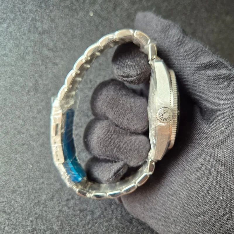 Thumb Spirit Zulu Time 39 Stainless Steel / Anthracite / Bracelet