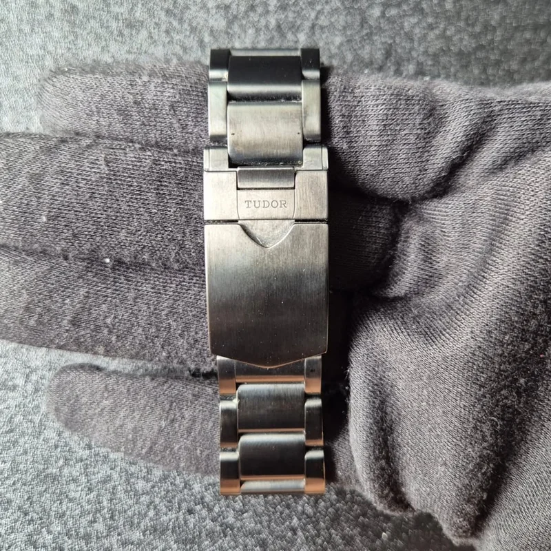 Thumb Heritage Black Bay Black Dark / Straight End Bracelet