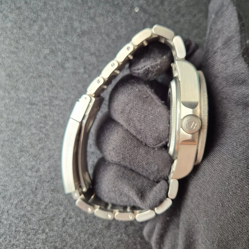 Thumb Pelagos Titanium / Black / Bracelet / LHD