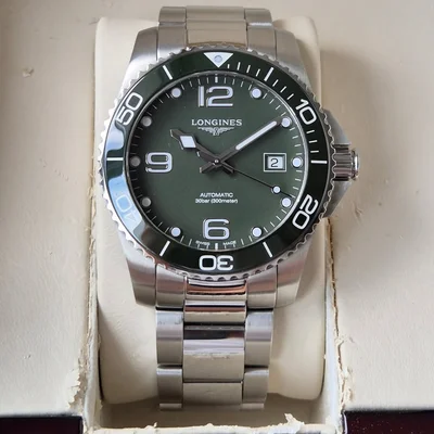 HydroConquest 41 Automatic Stainless Steel / Ceramic / Green / Bracelet