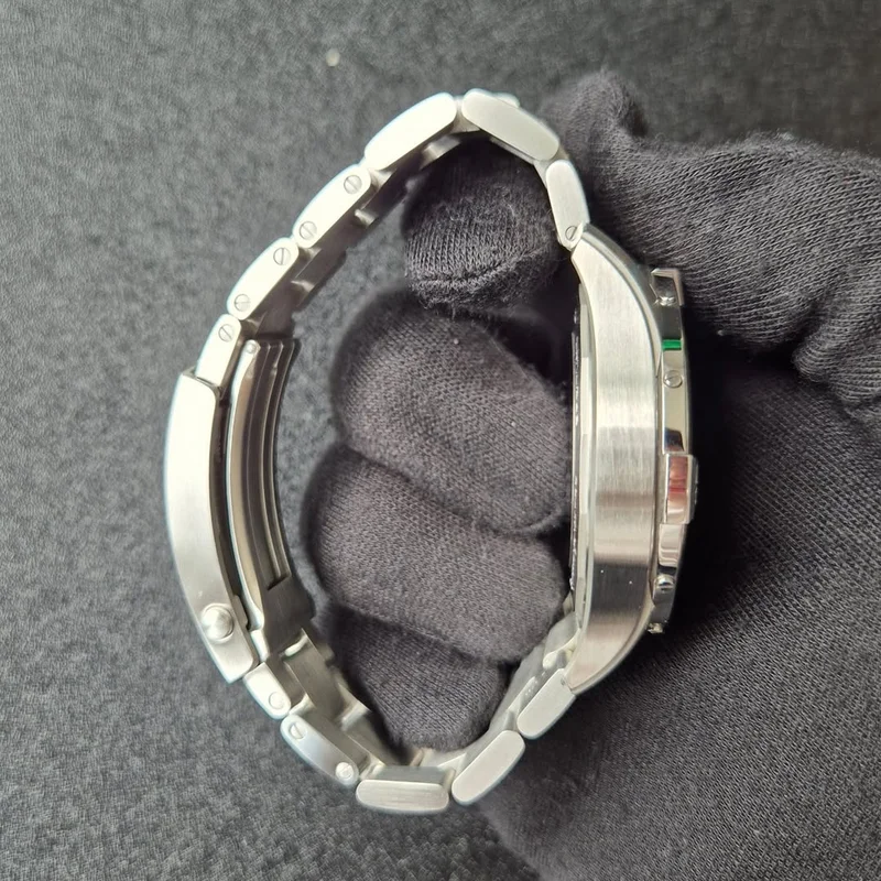 Thumb Avenger Automatic 42 / Green / Stainless Steel