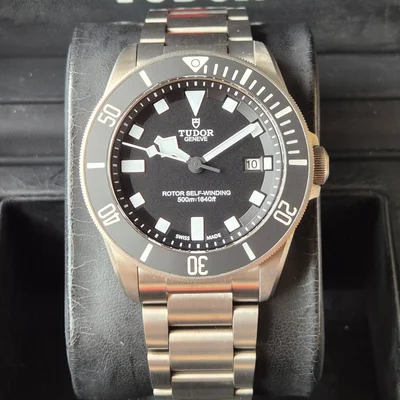 Pelagos Titanium / Black / Bracelet