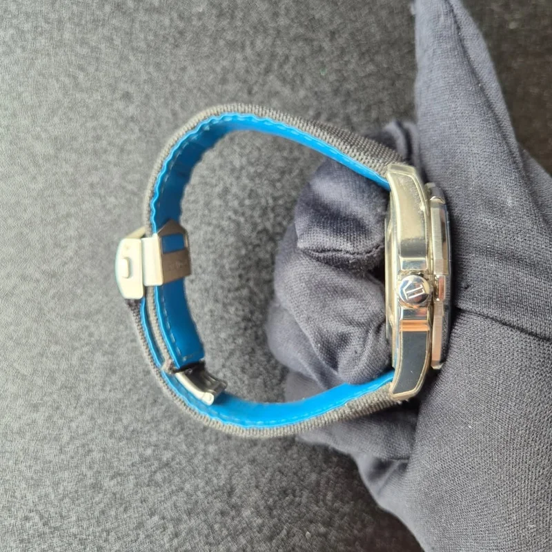 Thumb Aquracer 300M Calibre 5 43 Stainless Steel / Black / Nylon