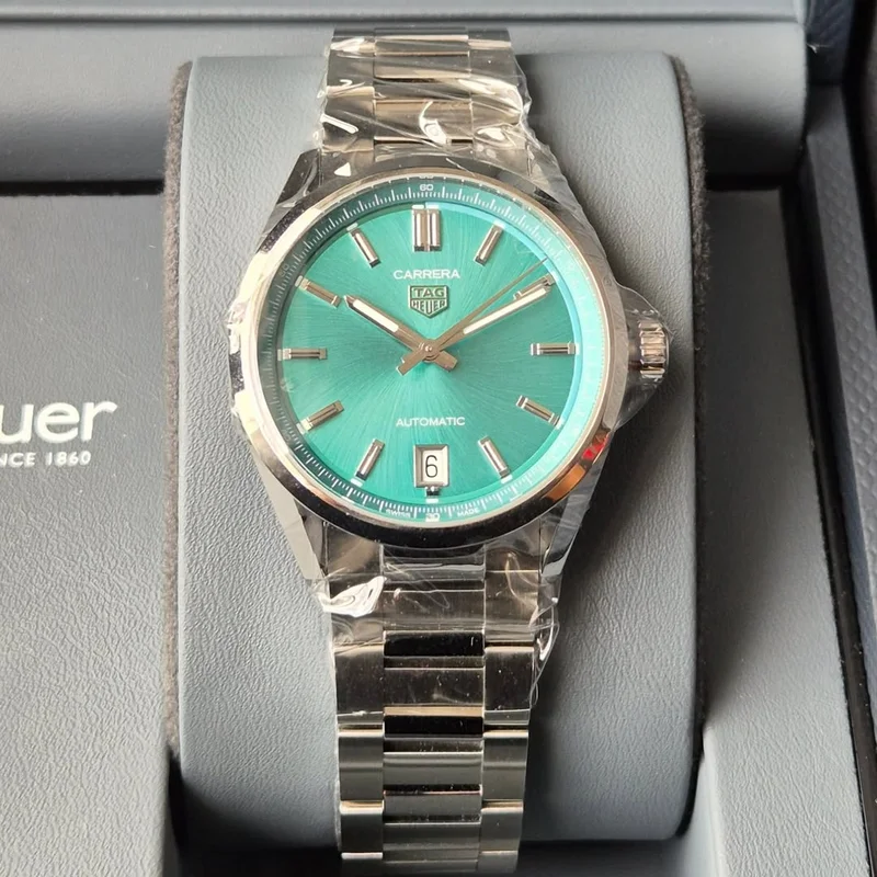 Carrera Date 36 Stainless Steel / Green
