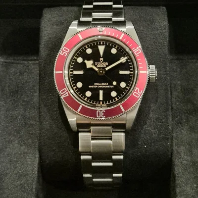Black Bay Master Chronometer Stainless Steel - Burgundy / Black / Oyster