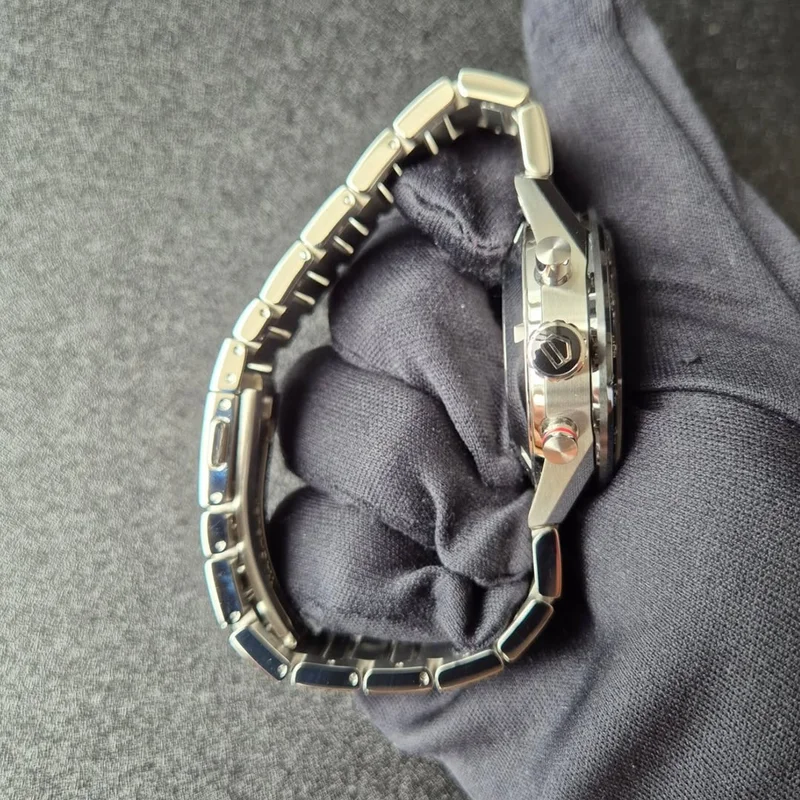 Thumb Carrera Calibre 16 41 Stainless Steel / Black / Bracelet