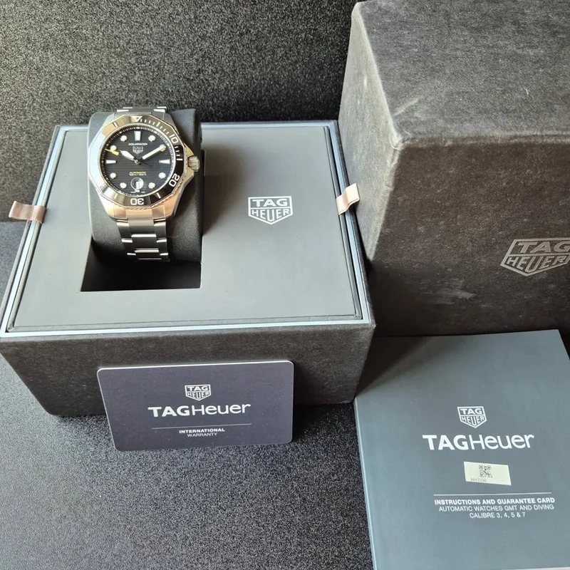 Thumb Aquaracer Professional 300 43 Stainless Steel / Black