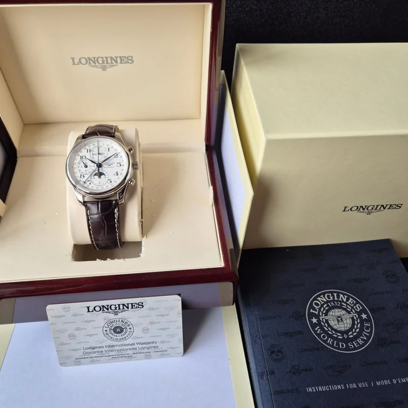 Thumb Master Collection 42 Chronograph Calendar Stainless Steel / Silver-Arabic / Alligator