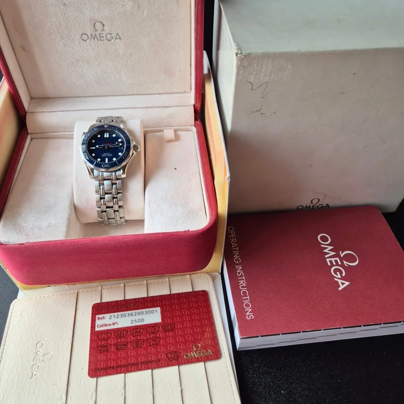 Thumb Seamaster Diver 300M Co-Axial 36.25 Stainless Steel / Blue/ Bracelet / Ceramic