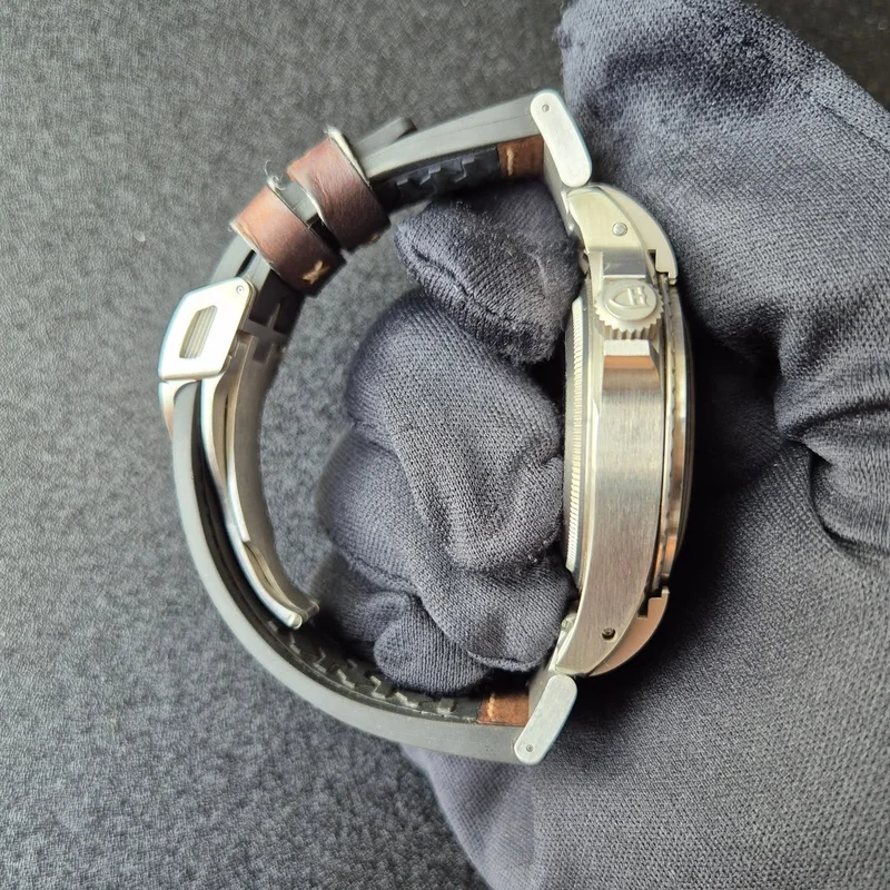 Thumb Heritage Black Bay P01