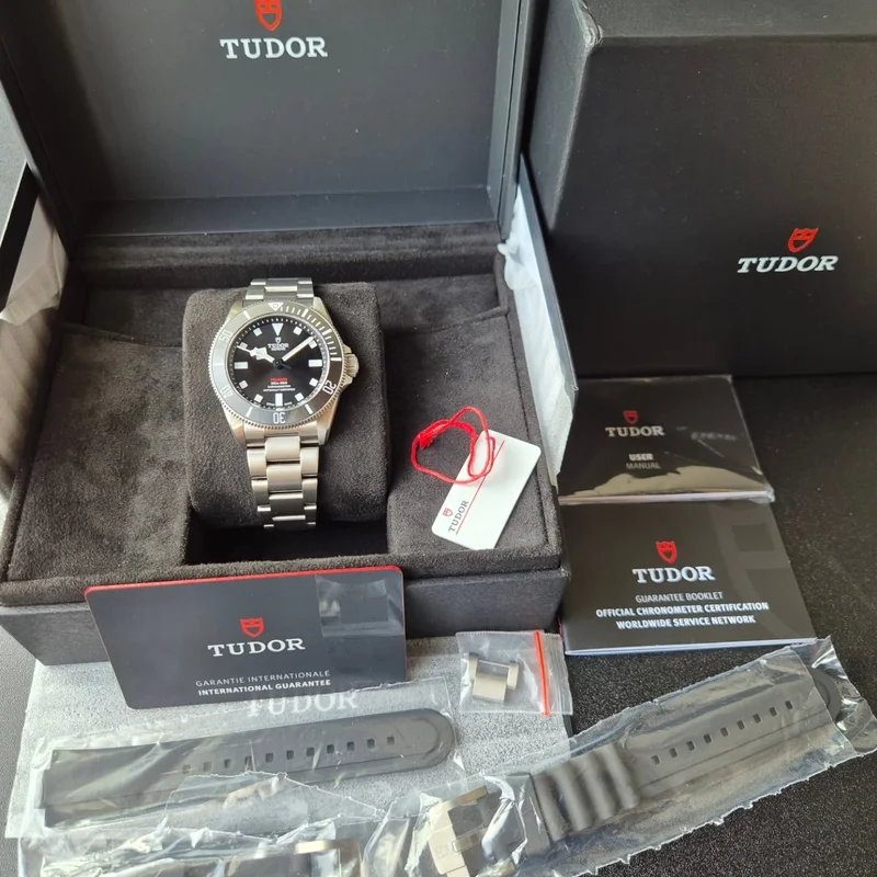 Thumb Pelagos 39 Titanium / Black / Bracelet