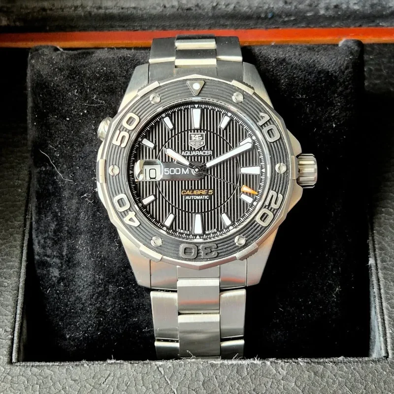 Aquaracer 500M Calibre 5 43 Stainless Steel / Black / Bracelet