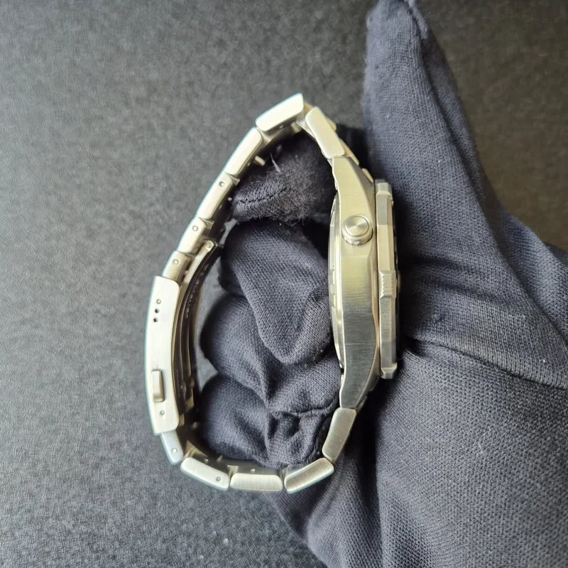 Thumb Aquaracer 500M Calibre 5 43 Stainless Steel / Black / Bracelet