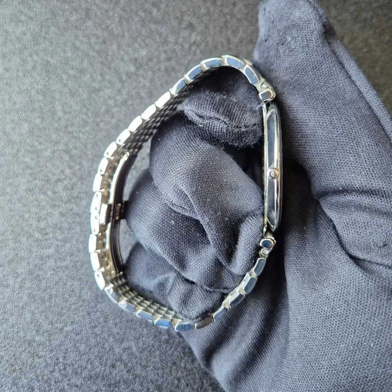 Thumb La Grande Classique Quartz 37 Stainless Steel