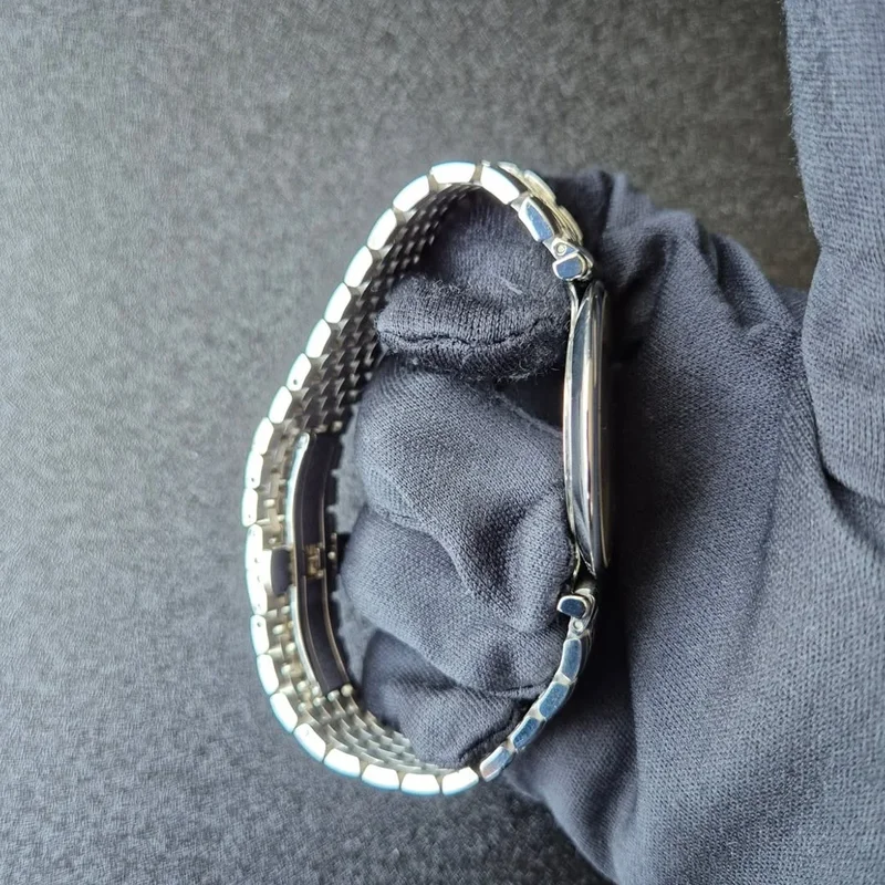 Thumb La Grande Classique Quartz 37 Stainless Steel