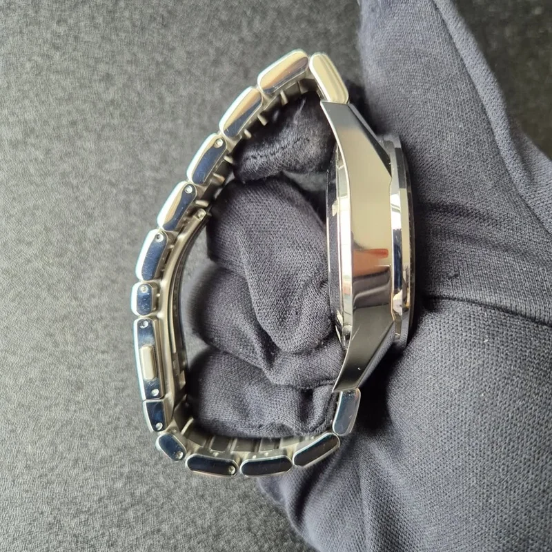 Thumb Carrera Calibre 16 Day Date 43 Stainless Steel / Black / Bracelet