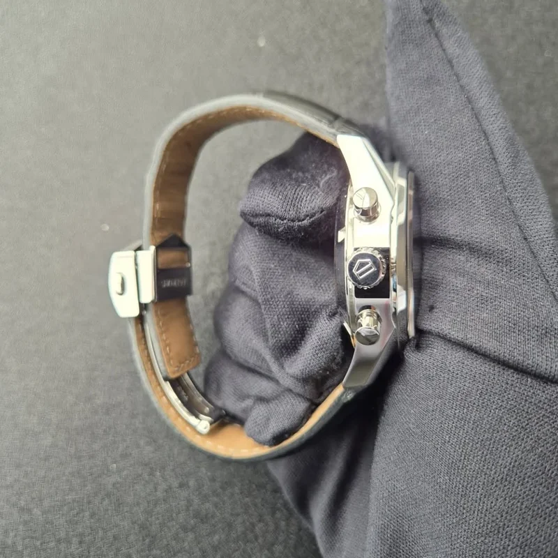 Thumb Calibre 16 41 Stainless Steel / Black / Alligator