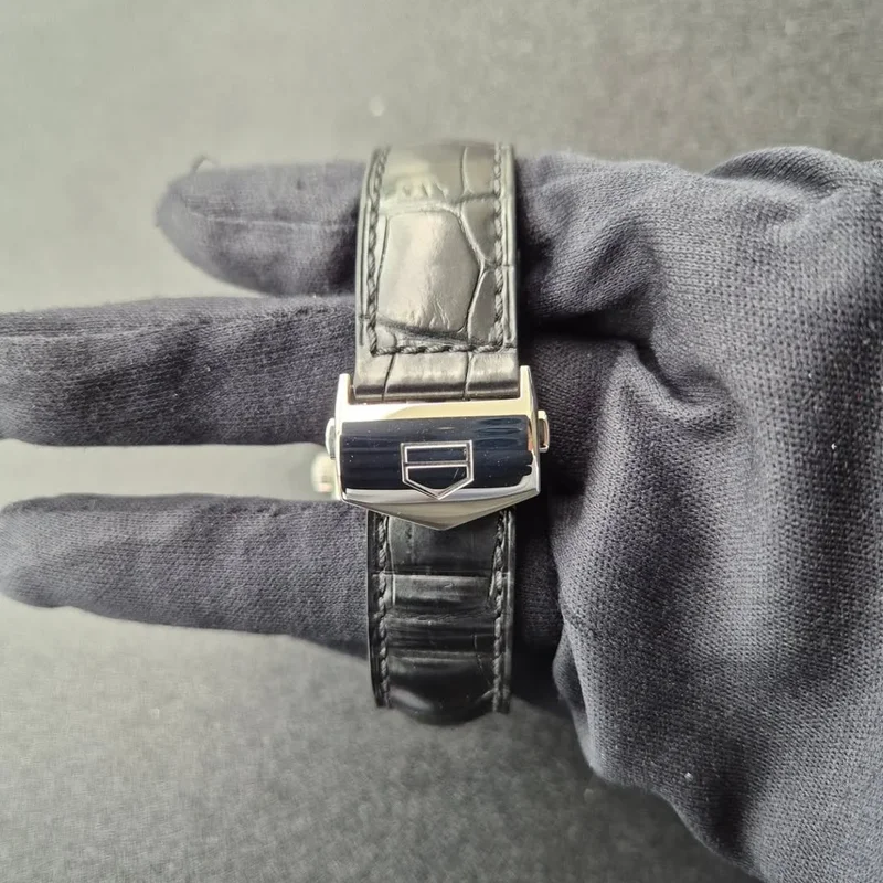 Thumb Calibre 16 41 Stainless Steel / Black / Alligator