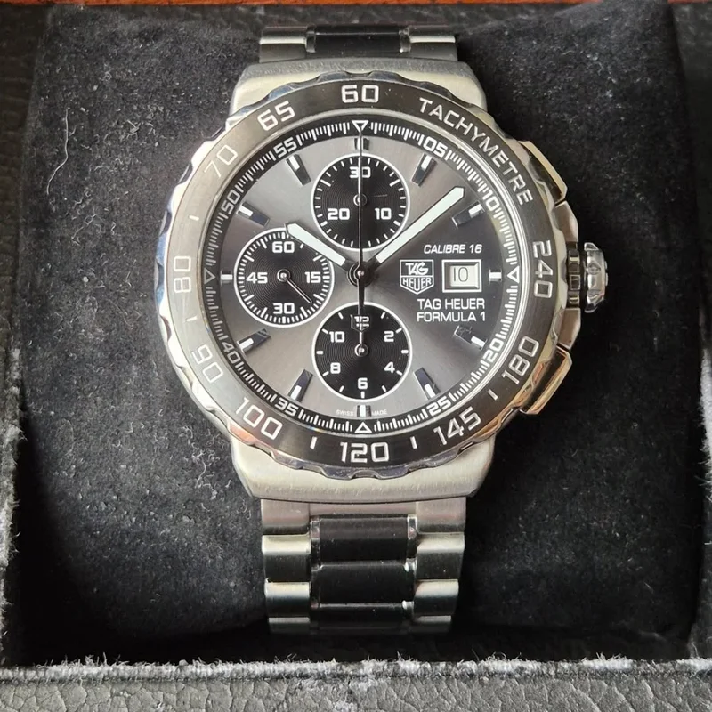 Formula 1 Calibre 16 44 Stainless Steel / Grey / Bracelet