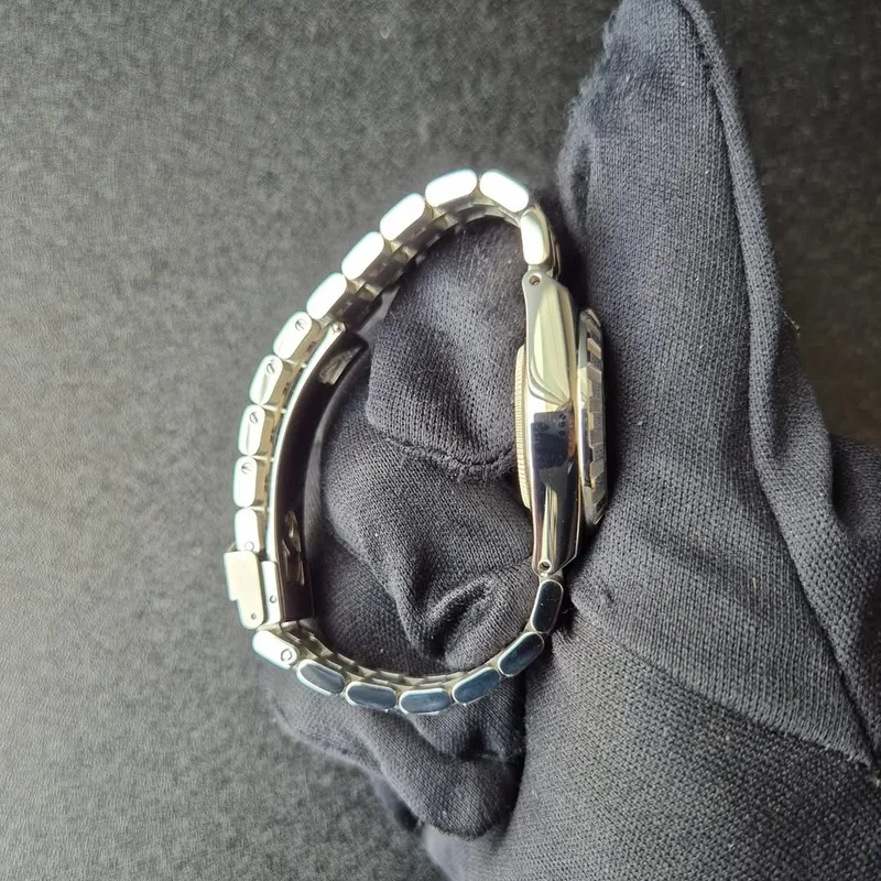 Thumb Royal Date 28 Stainless Steel / Blue - Roman