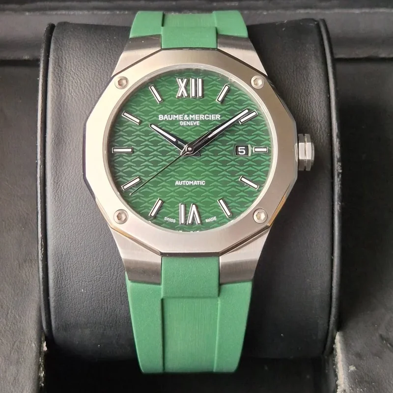 Riviera 42 Stainless Steel / Green / Rubber