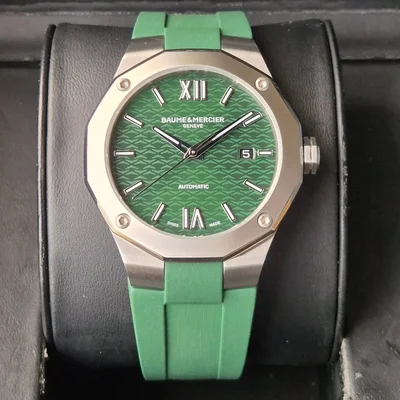 Riviera 42 Stainless Steel / Green / Rubber