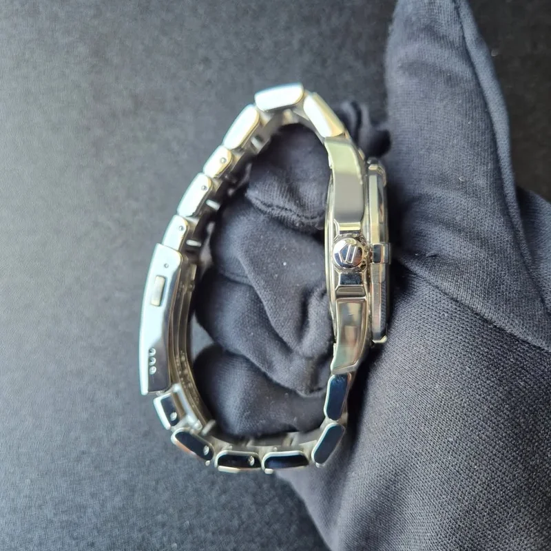 Thumb Aquaracer 300M Calibre 5 43 Stainless Steel / Green / Bracelet