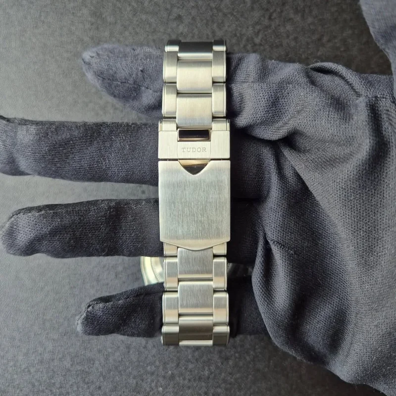 Thumb Heritage Black Bay Red Manufacture / Bracelet