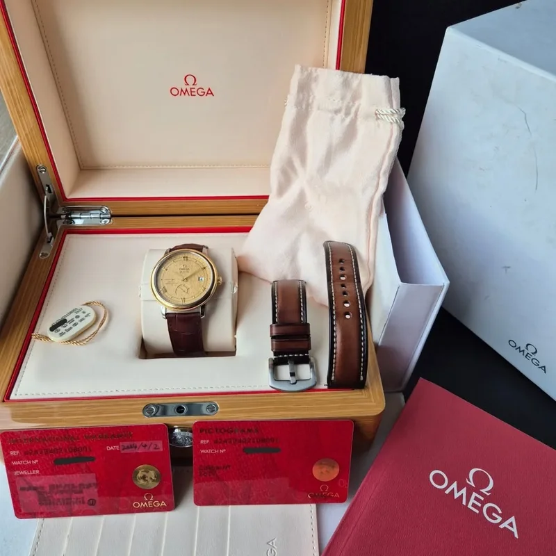 Thumb De Ville Prestige Co-Axial 39.5 Power Reserve Stainless Steel / Yellow Gold / Vintage Champagne Silk