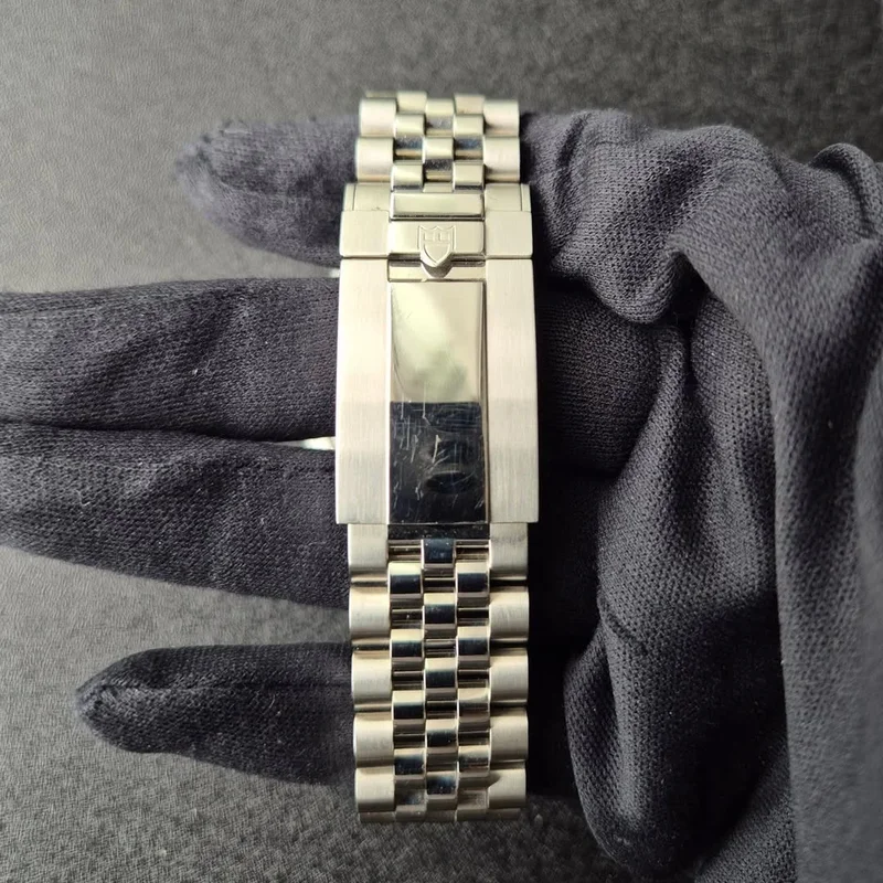 Thumb Black Bay 41 Stainless Steel / Black / Bracelet