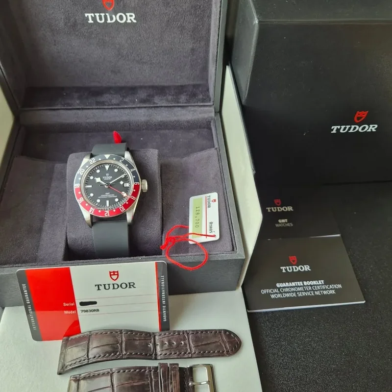 Thumb Black Bay GMT Stainless Steel / Black / Pepsi / Fabric