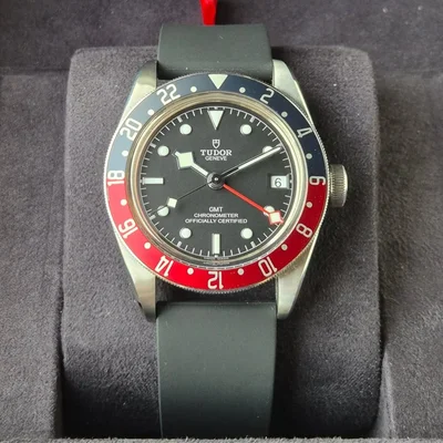 Black Bay GMT Stainless Steel / Black / Pepsi / Fabric