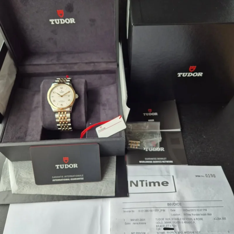 Thumb 1926 36 Stainless Steel / Rose Gold / Silver