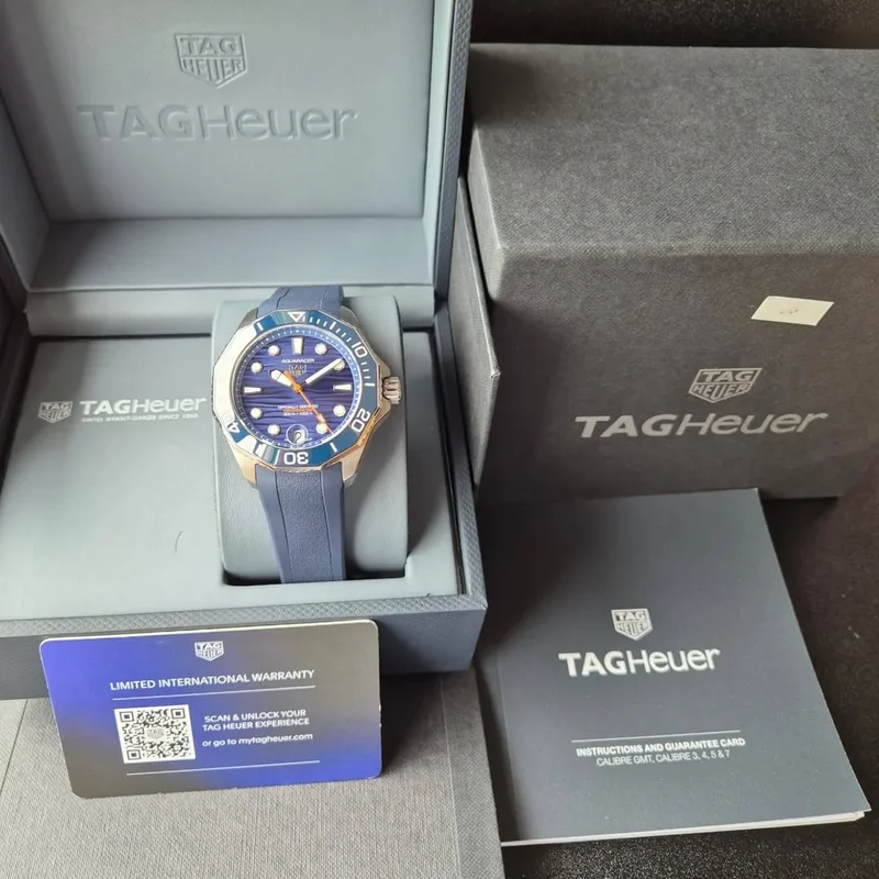 Thumb Aquaracer Professional 300 Blue Stainless Steel / Rubber