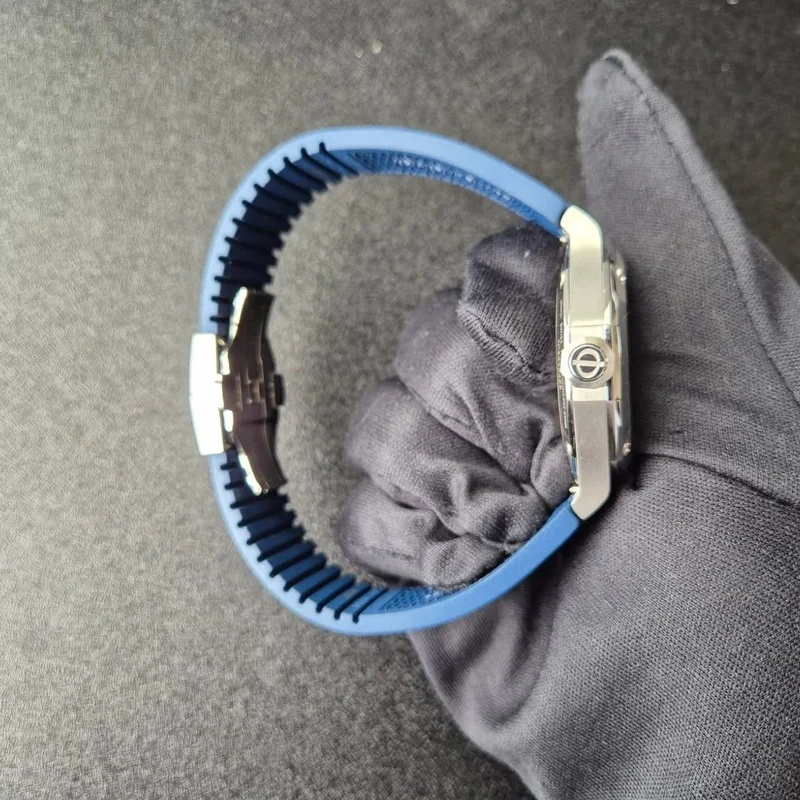 Thumb Riviera 42 Stainless Steel Blue / Rubber