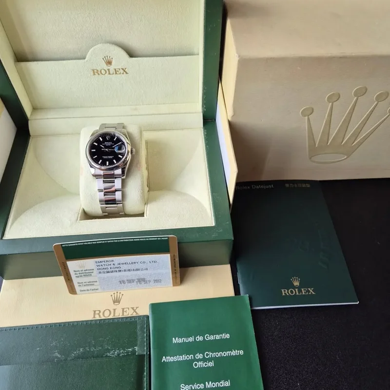 Thumb Oyster Perpetual Date 34 Stainless Steel Domed / Oyster / Black