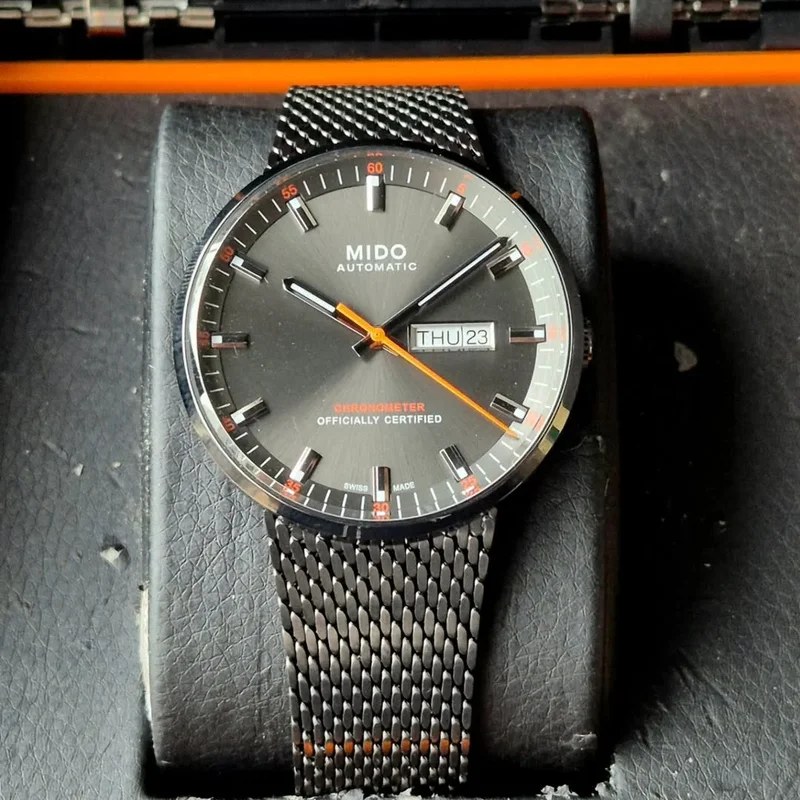 Commander Icône PVD / Black  / Bracelet