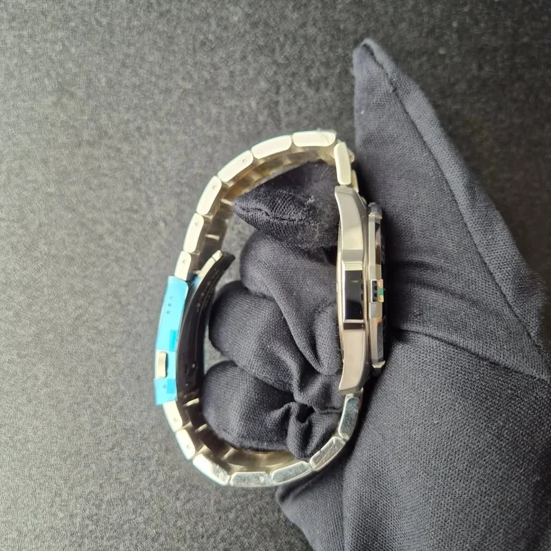 Thumb Aquaracer 300M Quartz 43 Stainless Steel / Black / Bracelet