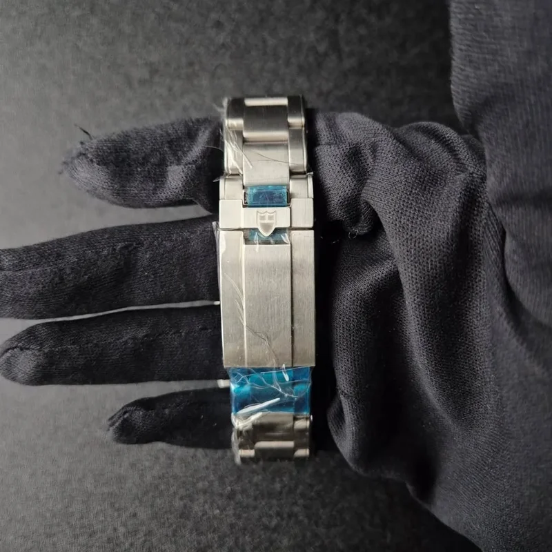 Thumb Black Bay Fifty-Eight Stainless Steel Burgundy 