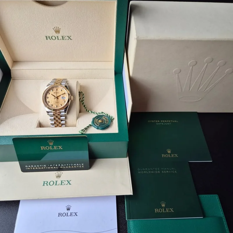 Thumb Datejust 36 Stainless Steel / Yellow Gold / Fluted / Champagne Computer / Jubilee